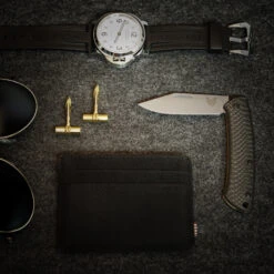 Benchmade 'Proper' CPMS90V Steel Carbon Fibre Gentleman's Folder Knife - 318-2 7 Benchmade 'Proper' CPMS90V Steel Carbon Fibre Gentleman's Folder Knife - 318-2 -Knives Store B318 2 2