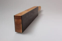 BeaverCraft LS6P1 – Dual-Sided Leather Paddle Strop With P01 Polishing Compound