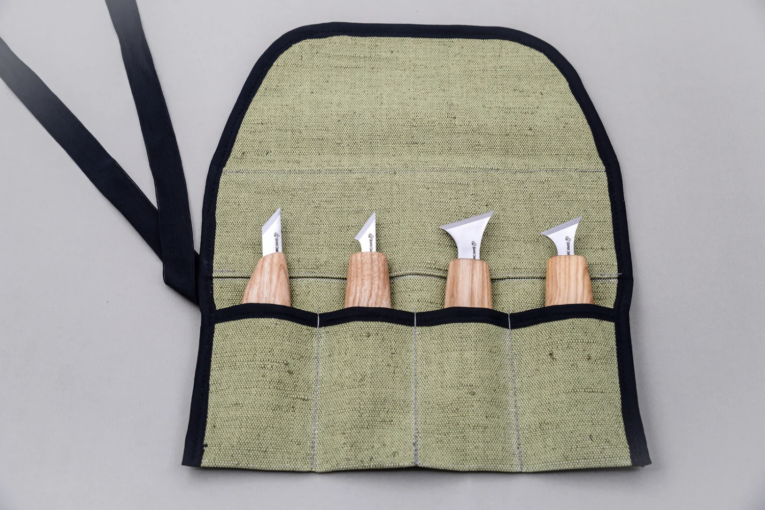 BeaverCraft S05 – Geometric Carving Tool Set (4 Knives In Roll) 4 BeaverCraft S05 – Geometric Carving Tool Set (4 Knives In Roll) - Image 2