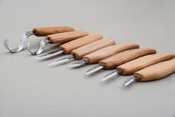 BeaverCraft S08 – Wood Carving Tool Set (8 Knives In Roll)