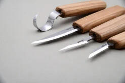 BeaverCraft S09 – Wood Carving Tool Set (4 Knives In Roll)
