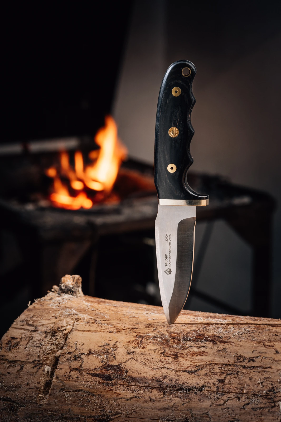 Puma Saubart Hunter Pakkawood Handle Fixed Blade Knife, Leather Sheath - 122500 5 Puma Saubart Hunter Pakkawood Handle Fixed Blade Knife, Leather Sheath - 122500 - Image 3