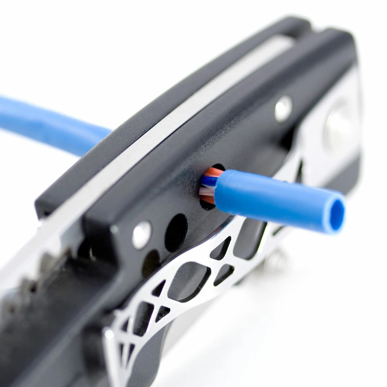 SOG Kilowatt With Electrician's Wire Stripper Folder Knife EL01-CP 6 SOG Kilowatt With Electrician's Wire Stripper Folder Knife EL01-CP - Image 4